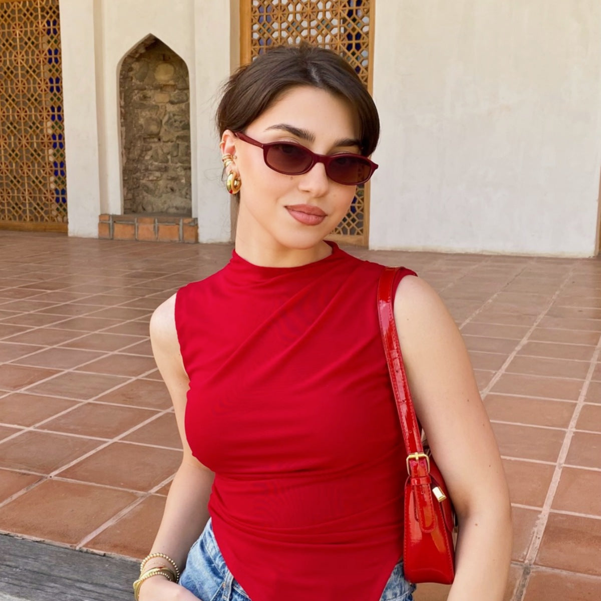 dima sunglass sundra burgundy frame wine Gradient Lens look 3